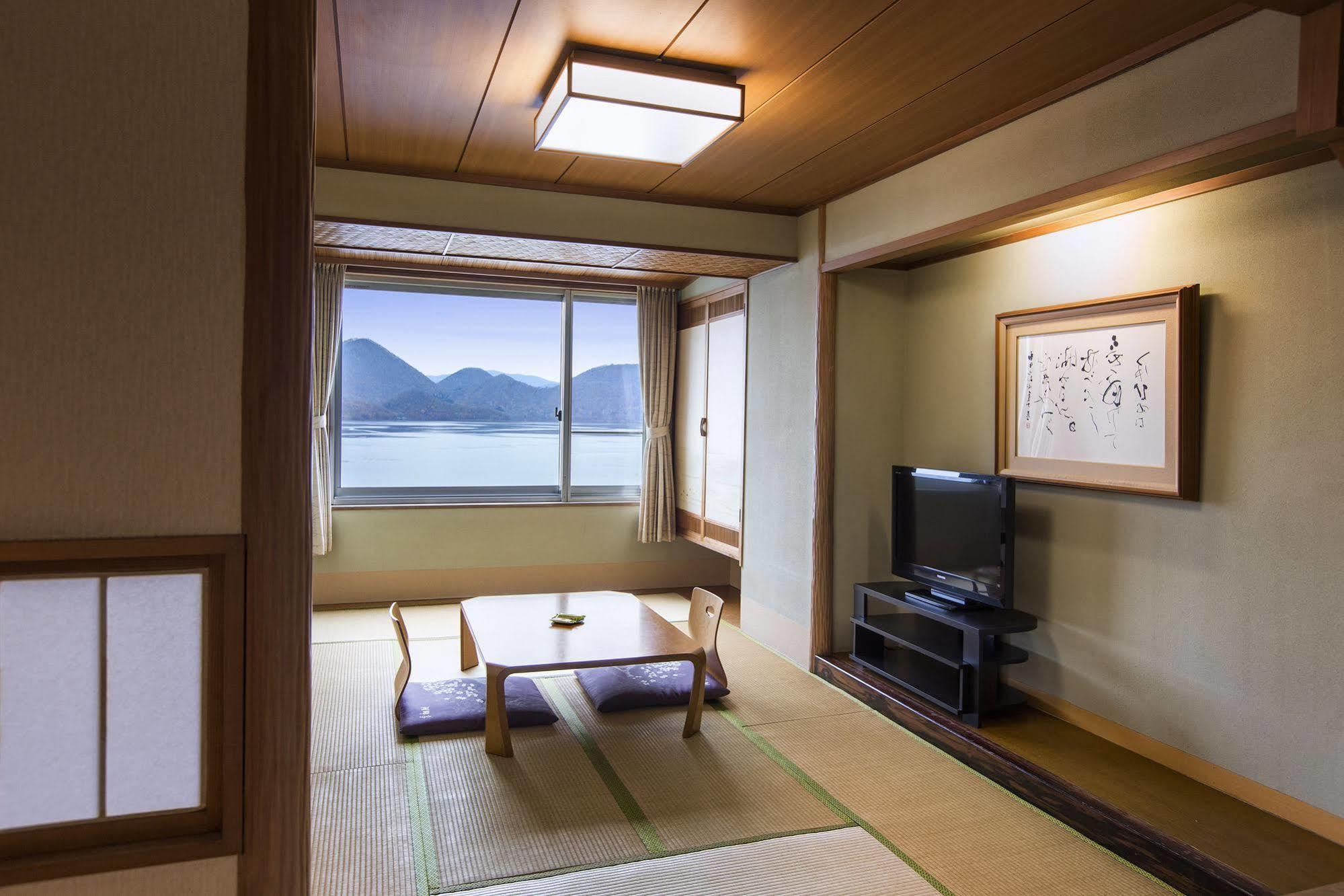 洞爺 湖畔亭 旅館 4*